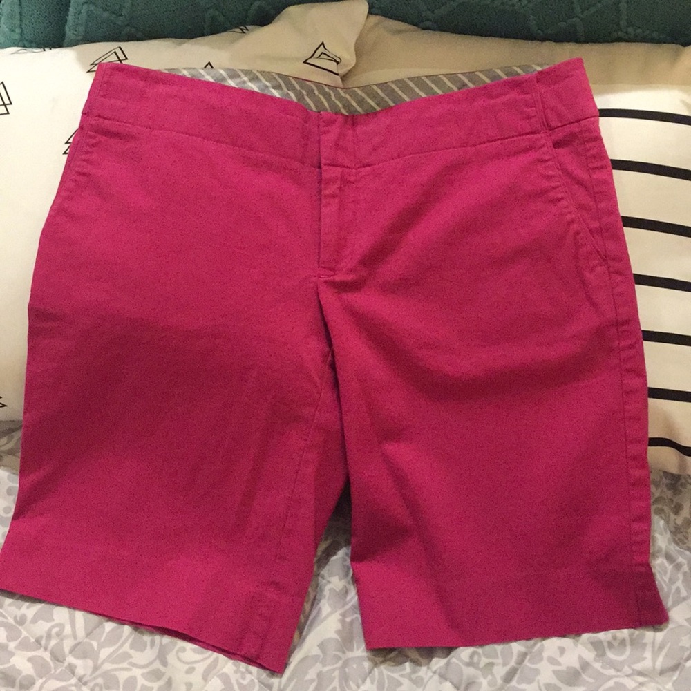 Gap - Size 4 - Stretch Pink Shorts 💕